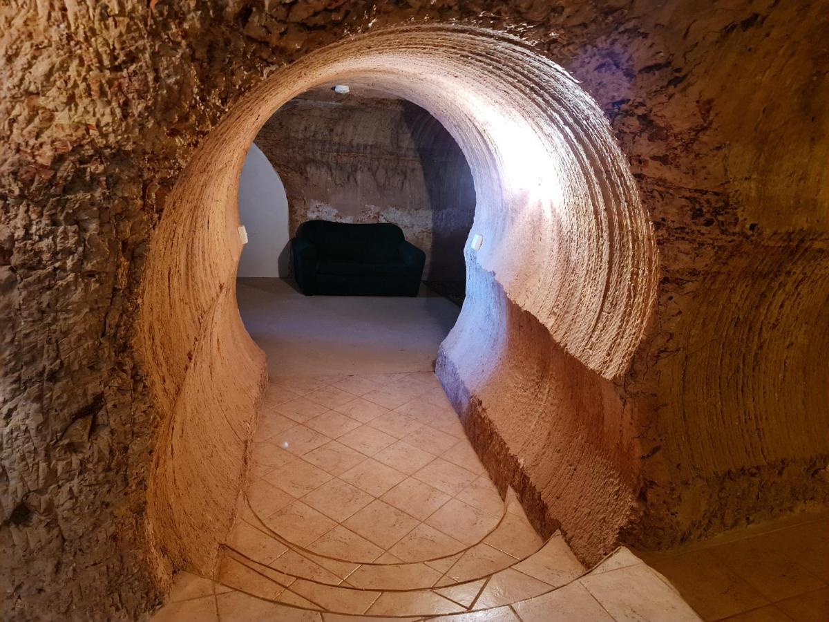 Underwood Court Fresh Dugout- Hosted By Coober Pedy Accommodations Extérieur photo