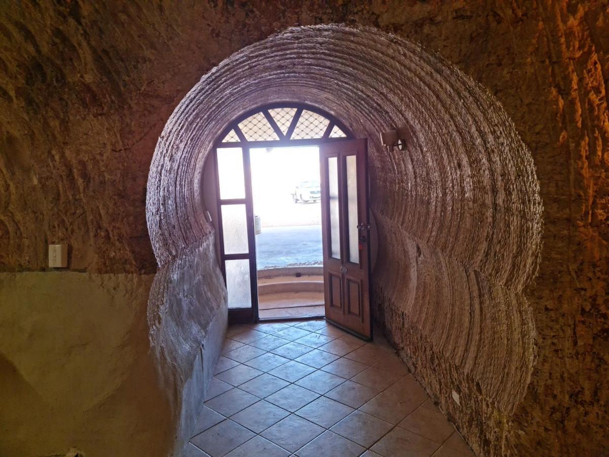 Underwood Court Fresh Dugout- Hosted By Coober Pedy Accommodations Extérieur photo